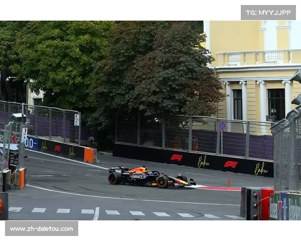 帕尔默:梅奔拉斯维加斯站速度或搅局,助维斯塔潘争冠 帕尔默:梅奔拉斯维加斯站速度或搅局,助维斯塔潘争冠